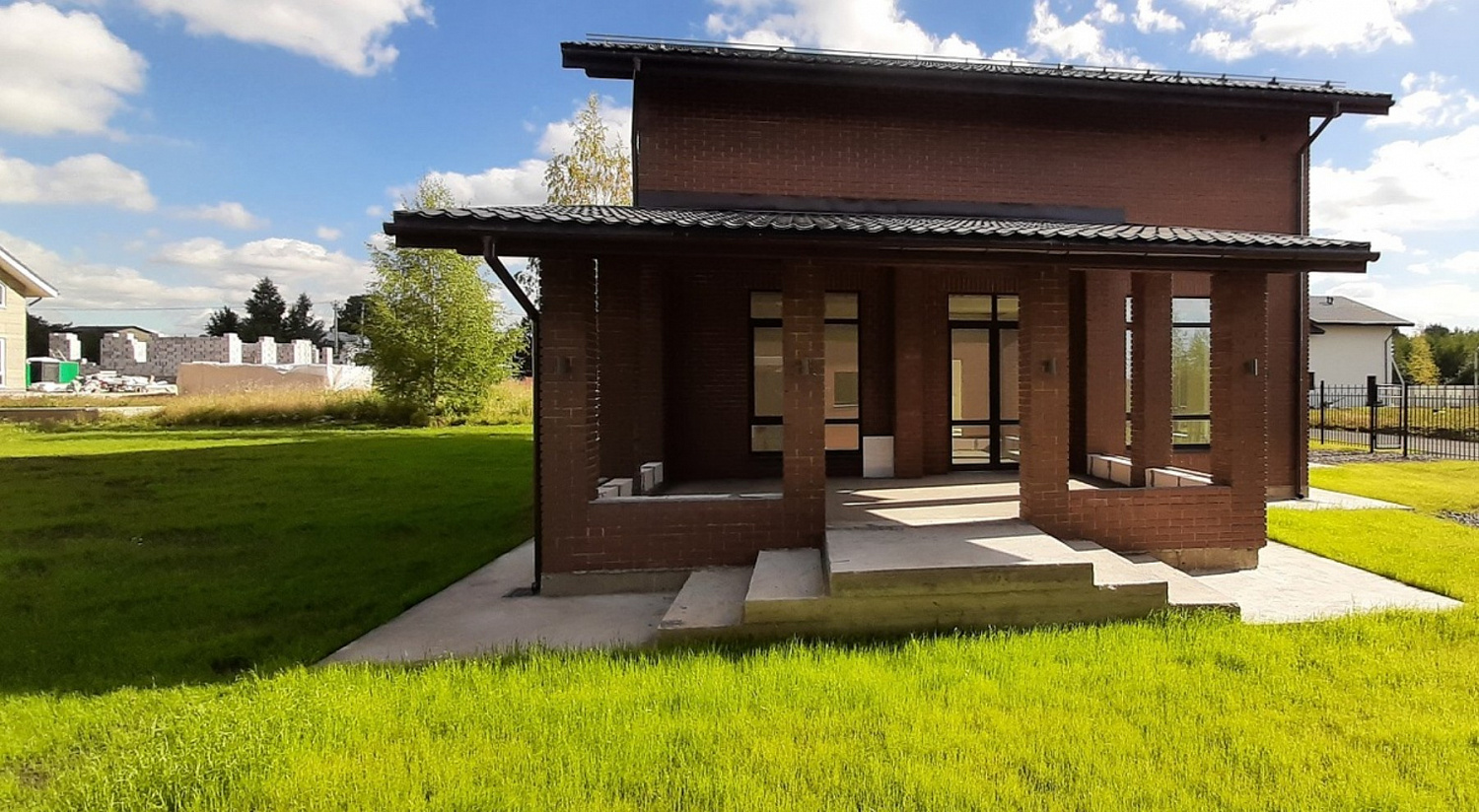 Каменный дом в классическом стиле