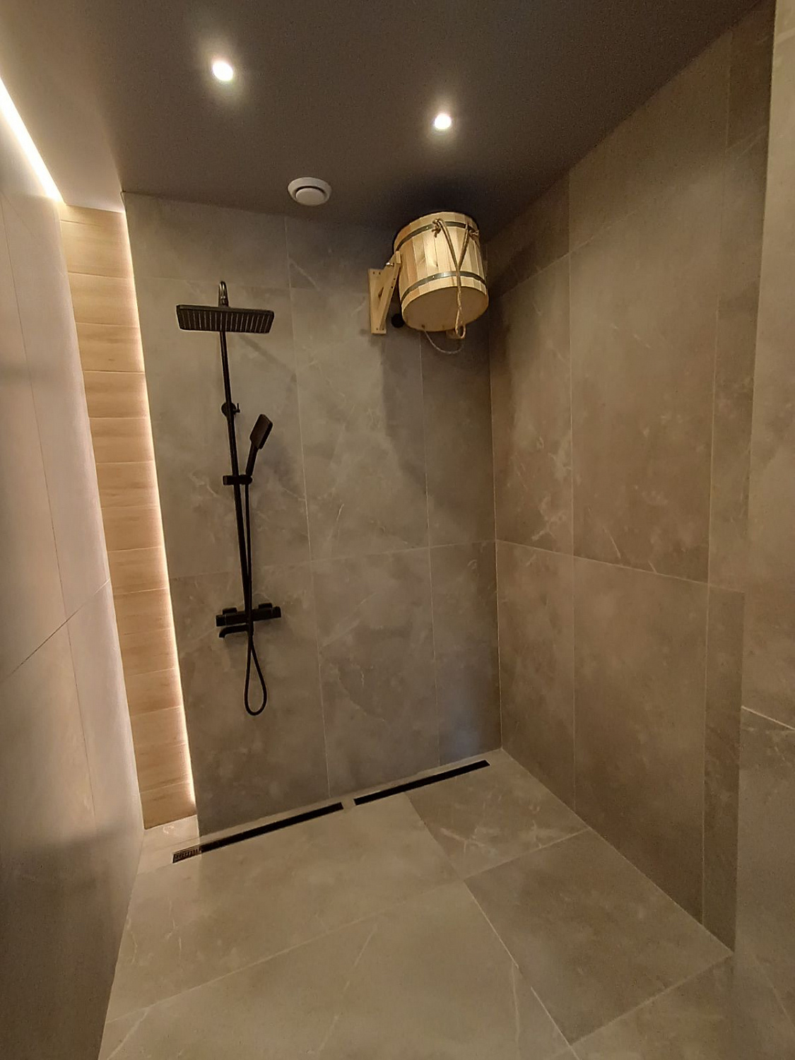 Дом 350 кв.м в стиле «хай-тек» в Московской области