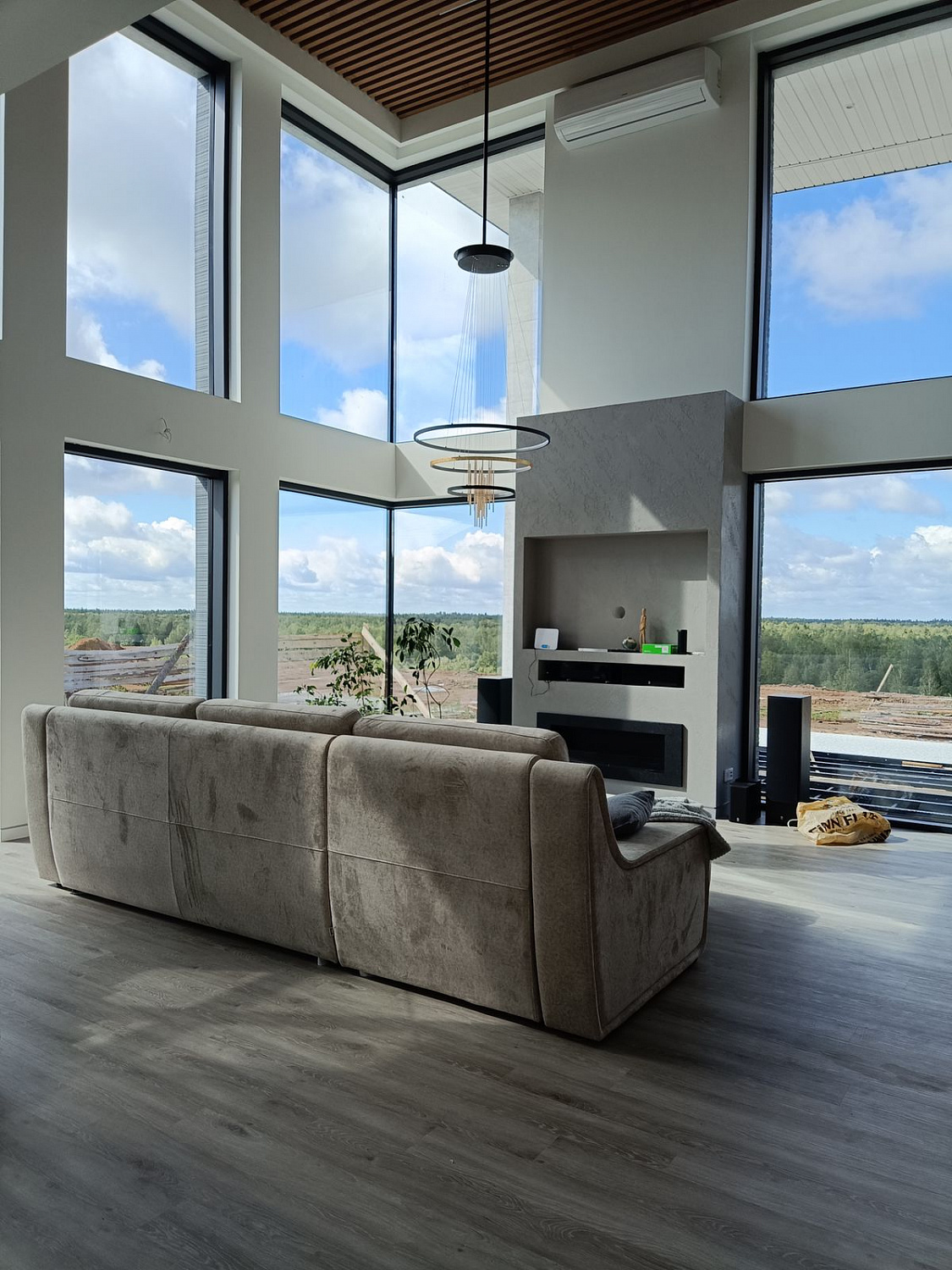 Дом 350 кв.м в стиле «хай-тек» в Московской области