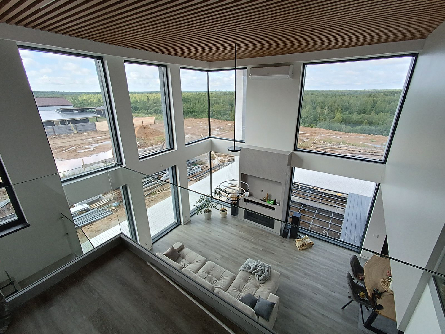 Дом 350 кв.м в стиле «хай-тек» в Московской области